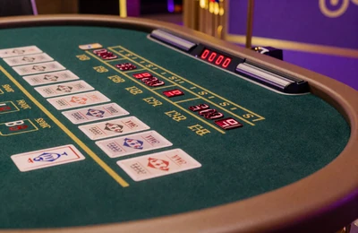 Speed Baccarat Tisch mit schnellem Kartengeben und Timer
